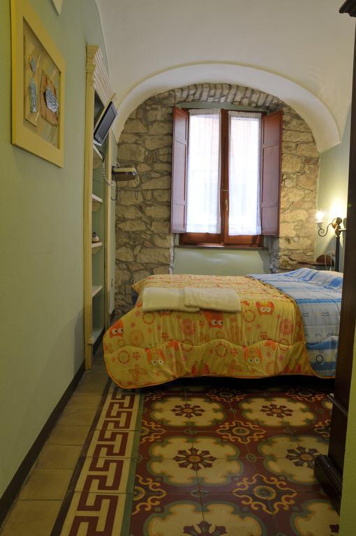S'Ammentu Hotell Bosa Exteriör bild