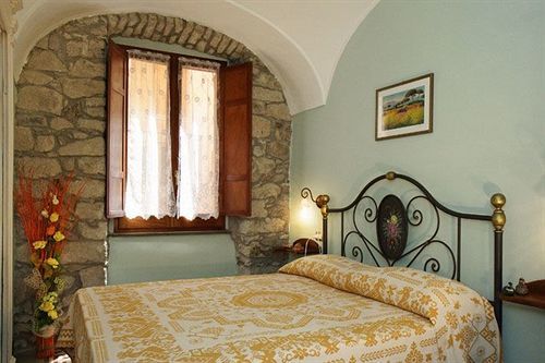 S'Ammentu Hotell Bosa Exteriör bild