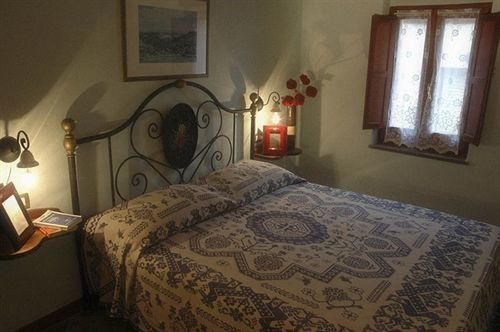 S'Ammentu Hotell Bosa Exteriör bild